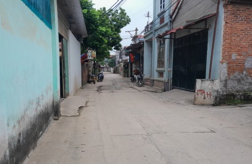 Nhà đẹp ở ngay, ô tô, full nội thất tại TT Kim Hoa - Mê Linh, 70m2 x 3 tầng, mt 4m, chỉ 2 tỷ